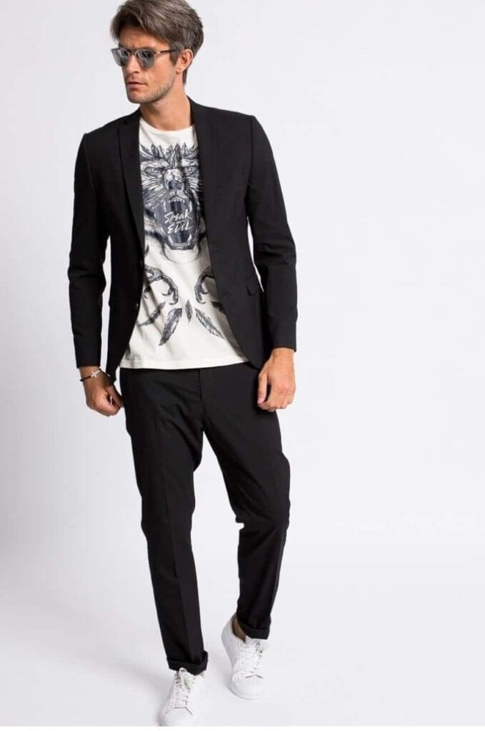 Barbati eleganti si cu stil, femei fericite 6 Imbracaminte barbati