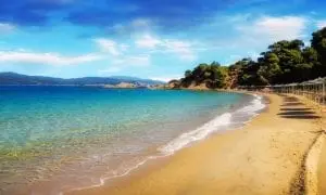 Skiathos – prototipul insulei de vis