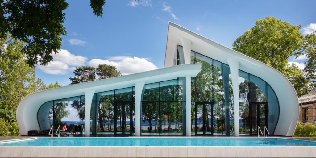 Ferestre și uși din aluminiu pentru construcții sustenabile: soluțiile Aluprof adresate sectorului B2B 2 Ferestre si usi din aluminiu aluproof