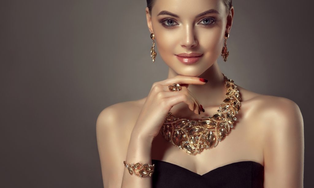 seturi bijuterii pentru femei